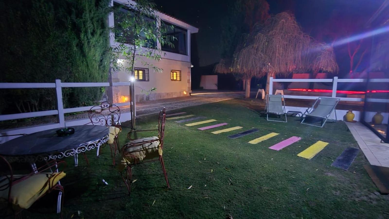 Hearts & Ponies Apartamentos Con Piscinas Privadas Cerca De La Warner Chinchon Exterior photo